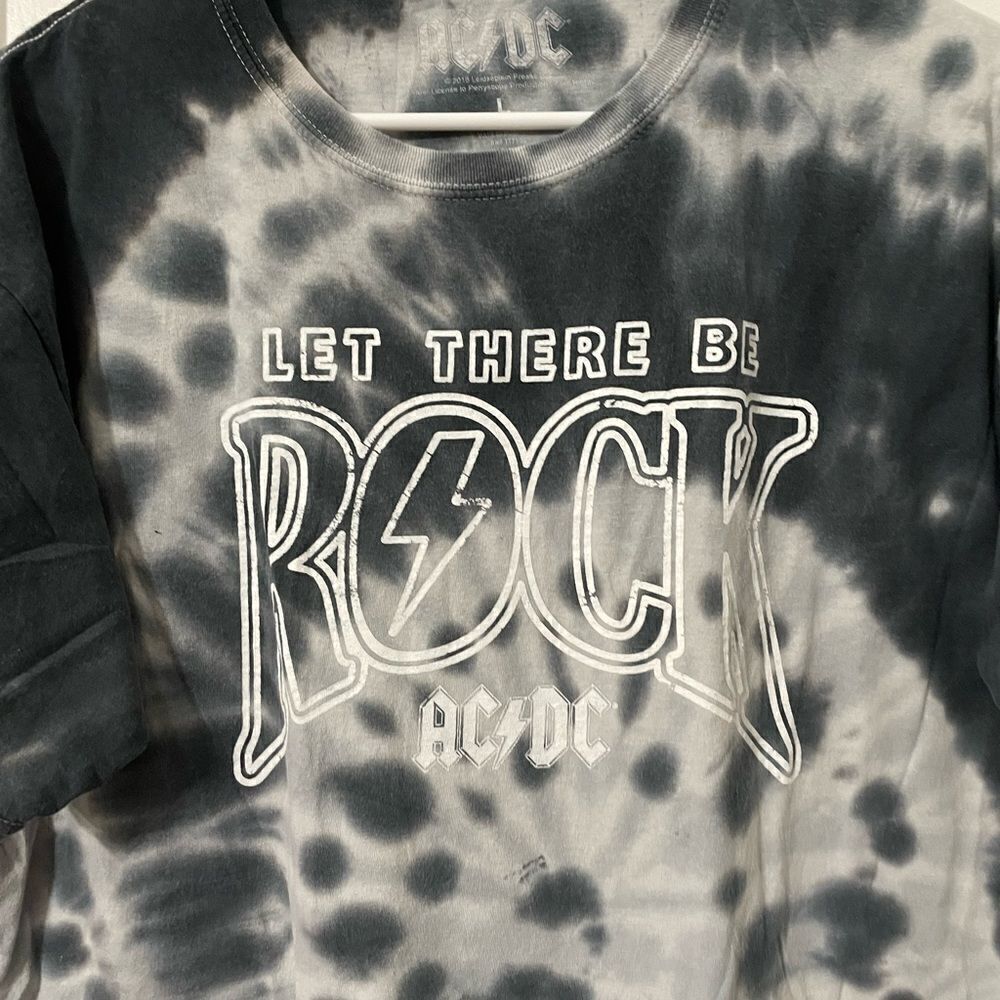 AC/DC t shirt   - Picture 2 of 4